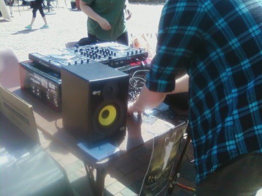 DJ Gray Area setting up